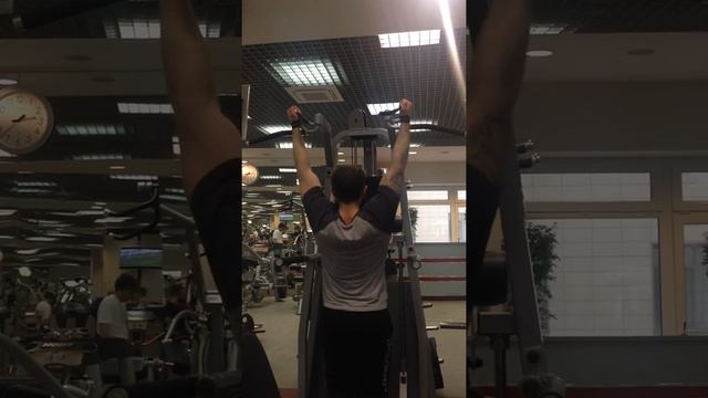 Подтягивания параллельный хват смотреть онлайн