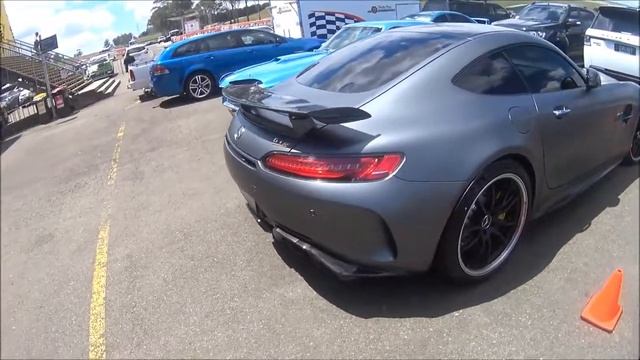Mercedes-Benz AMG GTR смотреть онлайн