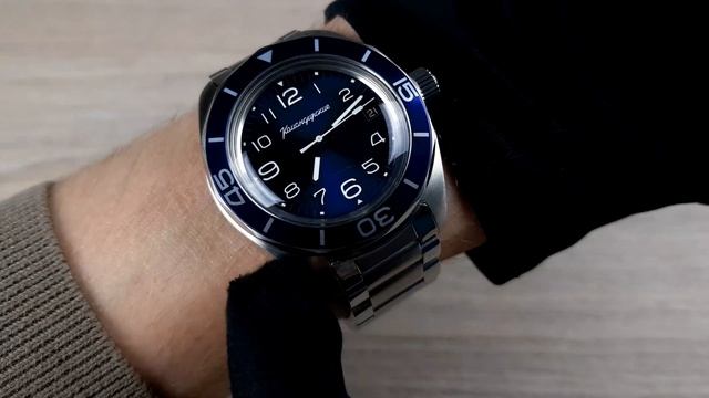 Командирские на литом браслете / Восток 030598 смотреть онлайн