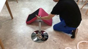 Сборка барных Стульев на газ лифте.