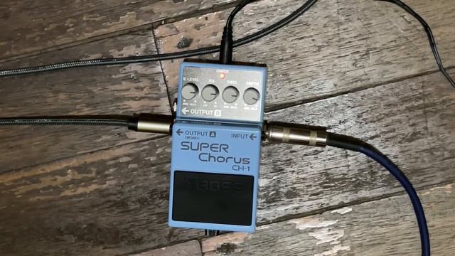 Boss Chorus Pedal Showdown! (Super Chorus (CH1) Vs Chorus Ensemble (CE5)) #bosspedals #choruspedal