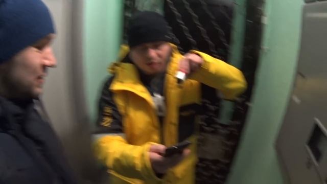 ЯНДЕКС ЕДА - ПЕРВЫЙ ДЕНЬ НА РАБОТЕ смотреть онлайн