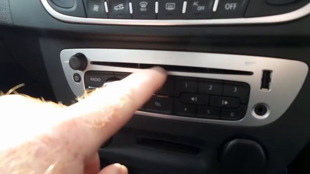 AF14NLD - Renault Megane 1.6 DCi Dynamique Tomtom Energy 5dr смотреть онлайн