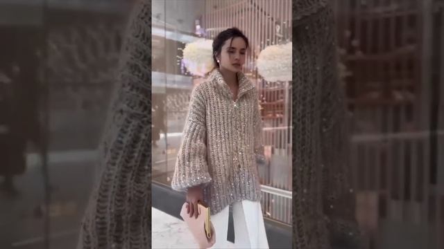 Telegram канал в описании ?