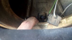 Регулировка фар Нива. Как поднять фары.