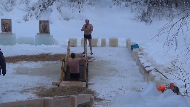 Крещение Господне 19 января Югорск 2022 год смотреть онлайн