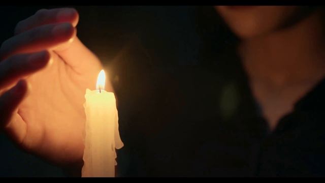 Надеясь всей душой молящей заветный получить ответ. Стихи Ольги Терёшкиной "В ночи горящая свеча". смотреть онлайн