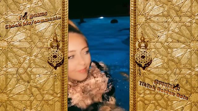 Girls_with_long_tongues