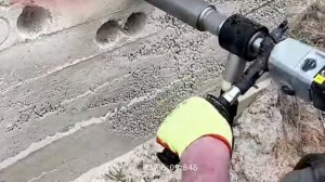 Сухое алмазное сверление дрелью с микроударом BYCON DB-132 с алмазной коронкой Ø62 мм SUPERHARD.