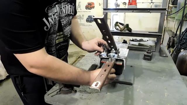 Не каждый МУЖИК откажется от этой самоделки! Что я сделал из трансформатора микроволновки! смотреть онлайн