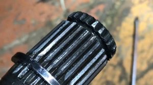 Как снять ШРУС ВАЗ 2108 ВАЗ 2115, замена пыльника ШРУС, как затянуть хомут на пыльнике