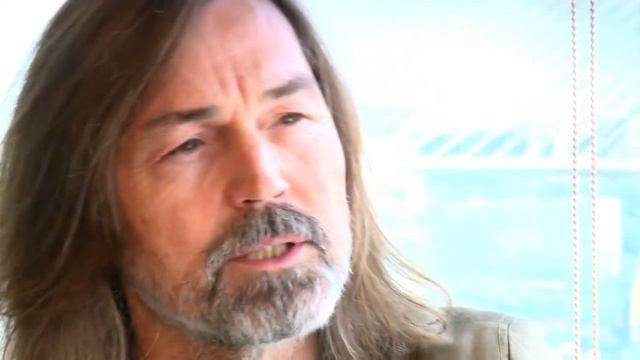 "В Гости" Никас Сафронов смотреть онлайн