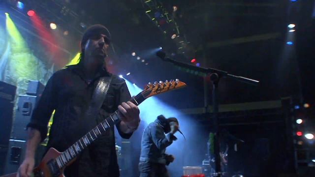 Motorhead Feat. Danko Jones and Nina C. Alice (Extra From the Lemmy Movie) смотреть онлайн