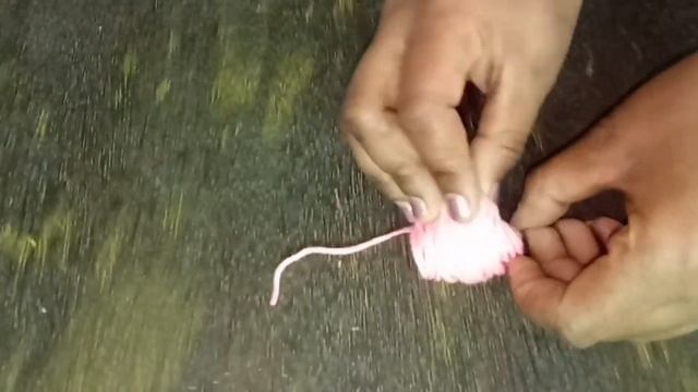 Un ka teddy bear kaise banaen | How to make teddy bear with woolen | Woolen ? | Niraali Creater смотреть онлайн