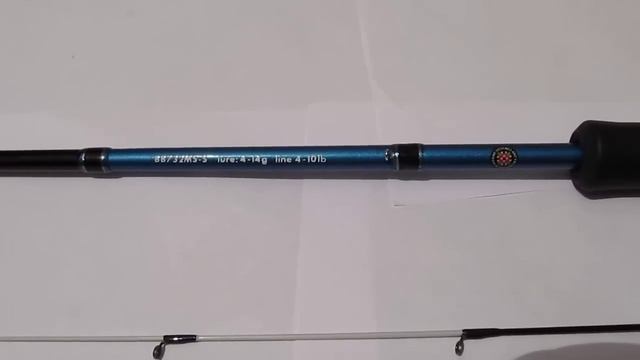 Обзор спининнга Favorite Blue Bird 4-14g смотреть онлайн