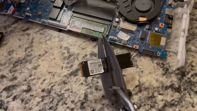I used this as my Computer for a Month смотреть онлайн