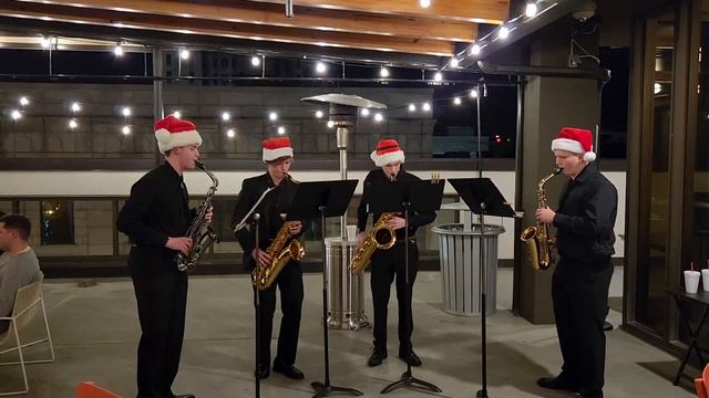 GWESQ's Top Christmas Moments смотреть онлайн