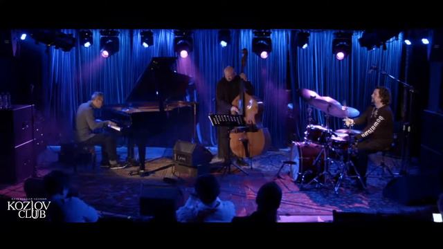 ILUGDIN TRIO смотреть онлайн