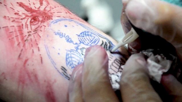 Skull Tattoo - Time Lapse смотреть онлайн