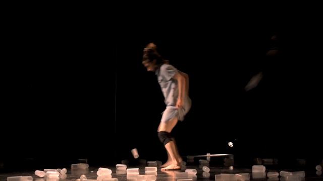 SALTA PEQUEÑA TUTA - SOFÍA FUENTES - (Tesis Danza) | KINES смотреть онлайн