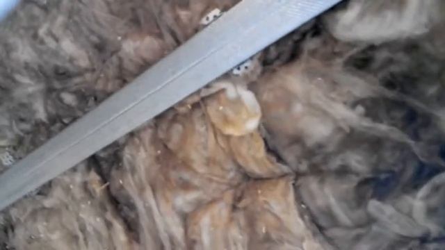 поэтапное утепление потолка в мансардном доме минватой / ocieplenie stropu na poddaszu domu z wełny смотреть онлайн