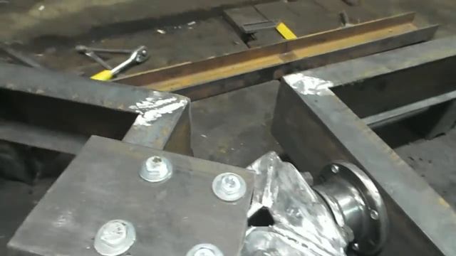 НОВЫЙ УЗЕЛ ПЕРЕЛОМА самодельного мини трактора погрузчика смотреть онлайн