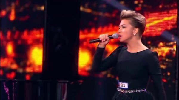 ЮЛИЯ ПЛАКСИНА - “Love is gone“ (cover) (Шоу “Главная сцена“)