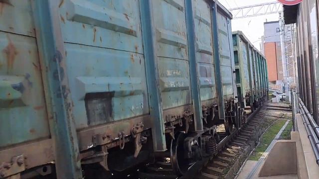 [Baltijas Tranzīta Serviss] 2TE116-690 Passes the station loudly (Rīga) смотреть онлайн