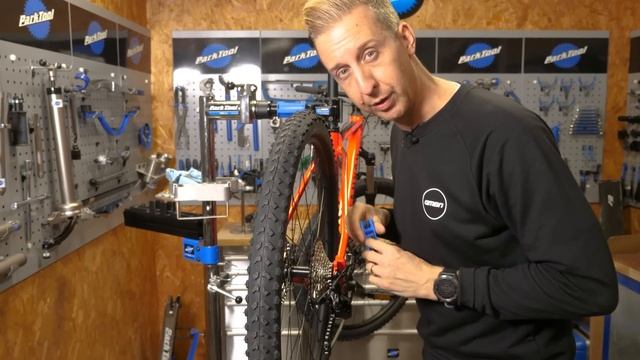 5 Minute Gear Adjust | How To Set Up Your Mountain Bike Gears Correctly смотреть онлайн