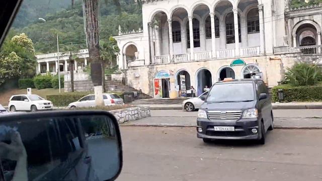 Абхазия, эвкалиптовая аллея, улицы Гагры смотреть онлайн