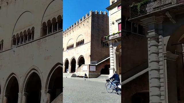 Rimini centro storico смотреть онлайн