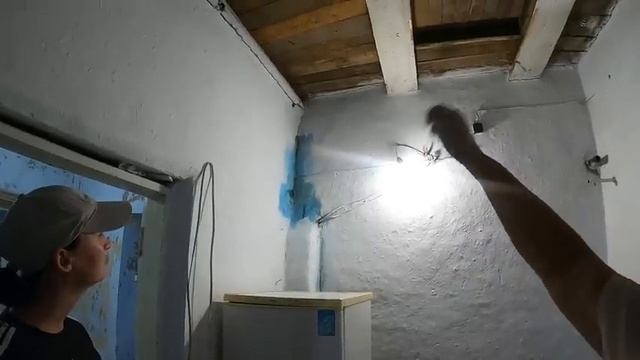 РЕМОНТ ПРОДОЛЖАЕТСЯ / РЕМОНТ В КУХНЕ КЛЕЕМ ОБОИ смотреть онлайн