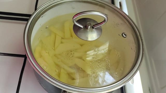 ХРУСТЯЩИЙ КАРТОФЕЛЬ ФРИ В ДОМАШНИХ УСЛОВИЯХ смотреть онлайн