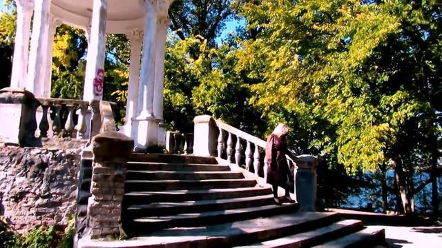 КЛИП " ЛЮБОВЬ ЗДЕСЬ БОЛЬШЕ НЕ ЖИВЁТ" смотреть онлайн