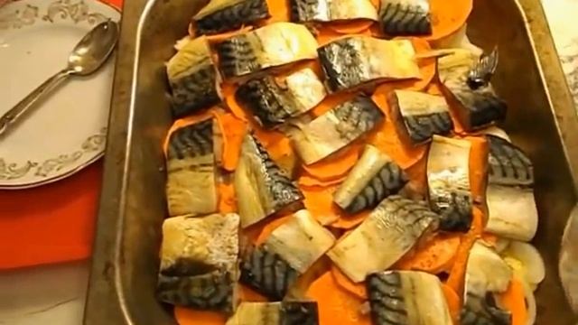 Запеченная скумбрия в духовке с картошкой под фольгой рецепт смотреть онлайн