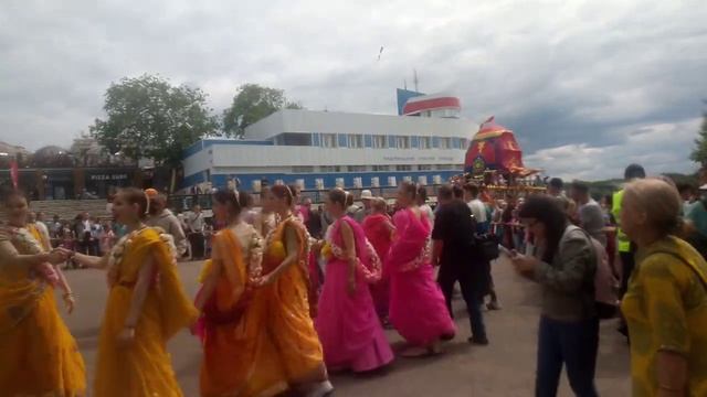 Омск в парке на зелёном острове  индийская свадьба