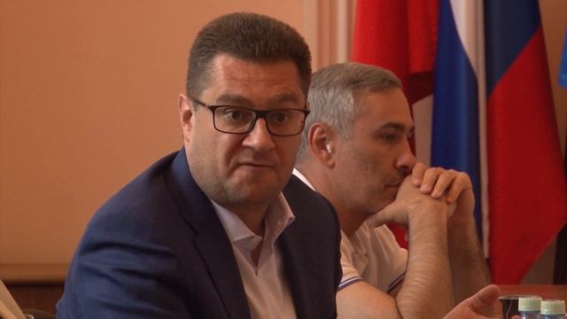 Встреча "без галстуков" Сергея Грибинюченко с общественниками смотреть онлайн