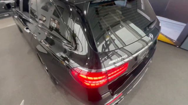 2021 Mercedes-Benz E63 AMG S Wagon Walkaround смотреть онлайн