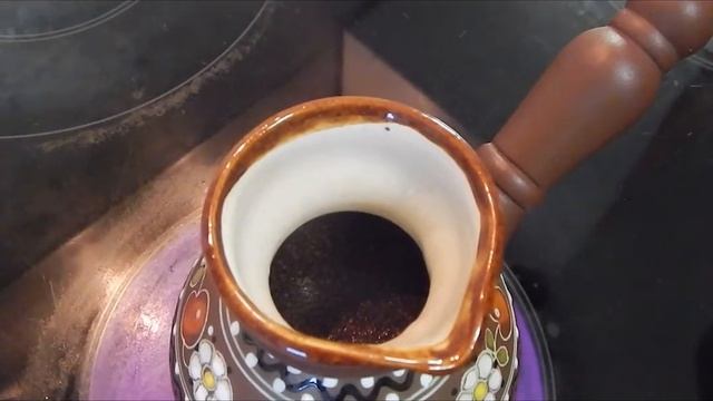 Как приготовить кофе в глиняной турке смотреть онлайн