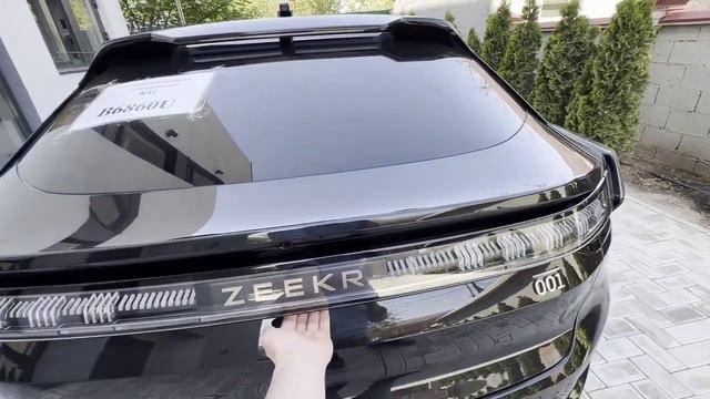 Обзор Zeekr 001