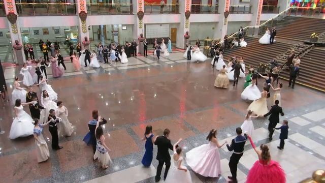 Краковяк "Заинька". Приём к 100-летию РККА в музее Победы 22.02.18 смотреть онлайн