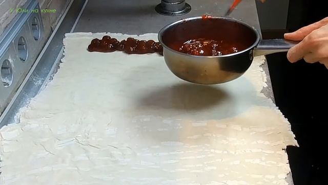 Австрийский штрудель с вишней из листового теста смотреть онлайн