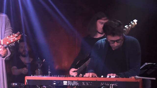 Середина — Я делаю шаг смотреть онлайн