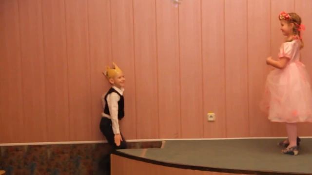 Три девицы смотреть онлайн