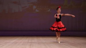Азиз Ясмина, 8 лет. Вариация Китри из 1го акта балета "Дон Кихот"