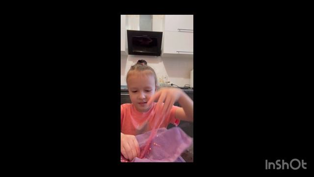 Лайфак от Эмилии))) испорченное полотенце и щетки)Кто нибудь знает как убрать слайм с полотенца? смотреть онлайн