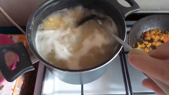 Рецепт горохового супчика с фрикодельками на быструю руку / Готовим вместе... смотреть онлайн