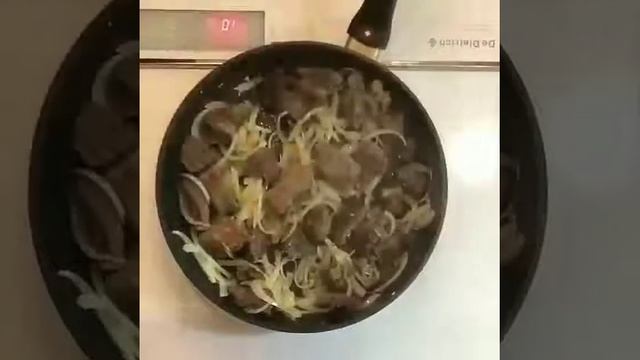 "Мясо с грибами в сливочном соусе,, смотреть онлайн