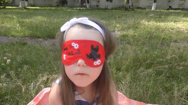 ЧЕЛЕНДЖ ЧИПСЫ!!! Ванна из чипсов. Kids TV Irinka. Визов! смотреть онлайн