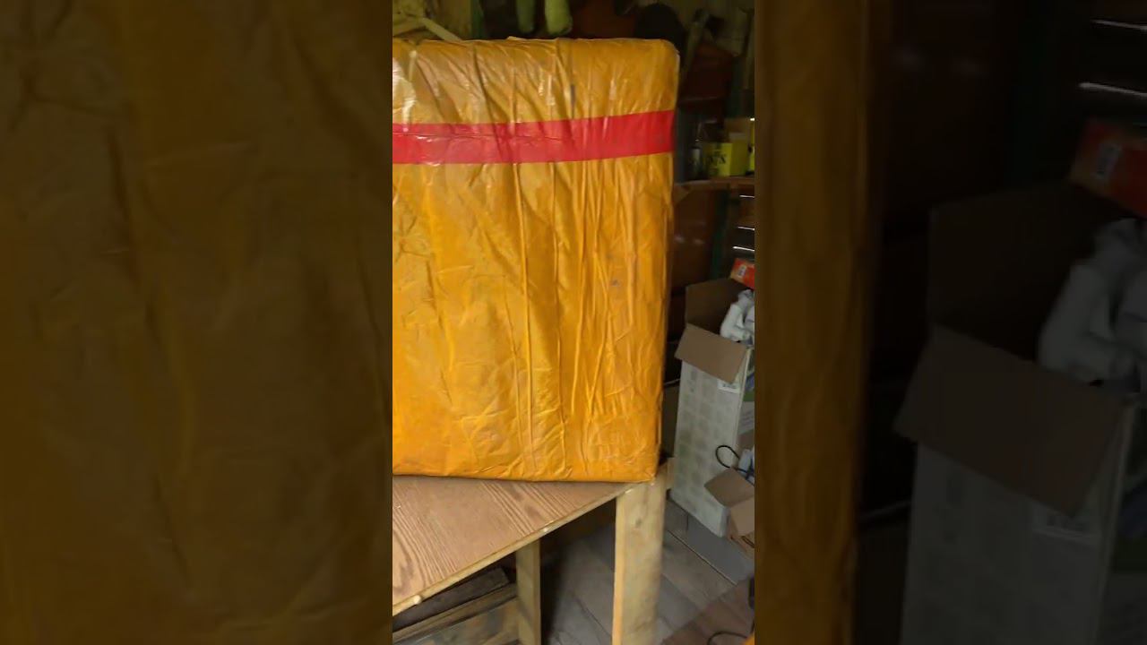 Он уже тут смотреть онлайн